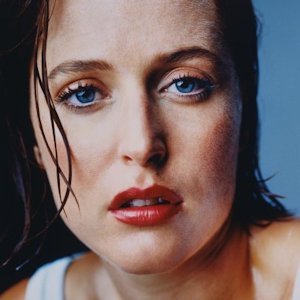 (image for) Gillian Anderson