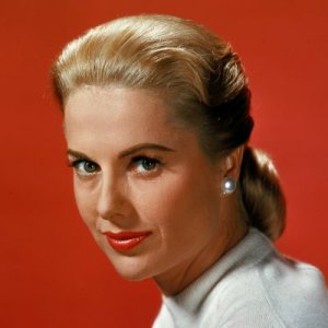 Martha Hyer (image for) Martha Hyer
