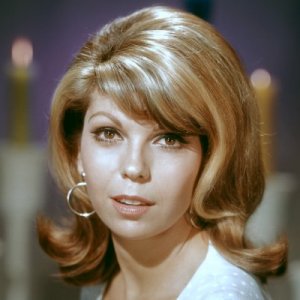 (image for) Nancy Sinatra