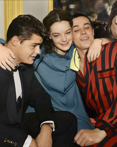 (image for) Alain Delon - Romy Schneider #0260 - COLORIZED