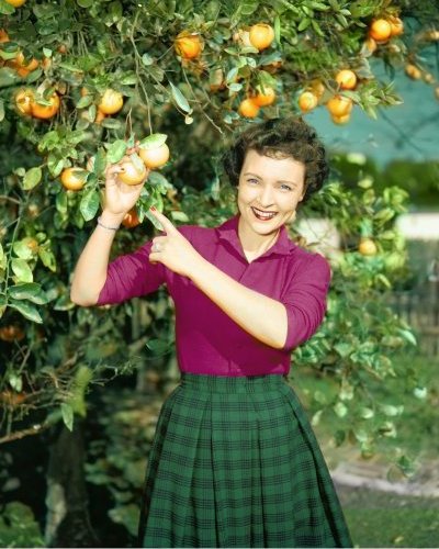 (image for) Betty White #0011 - COLORIZED