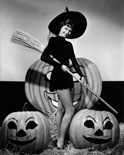 Cyd Charisse #0075 (image for) Cyd Charisse #0075