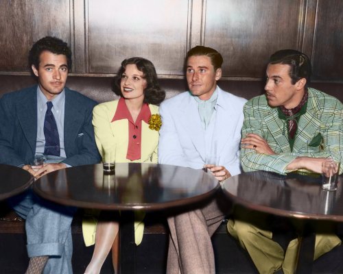 (image for) Errol Flynn - Lili Damita - Gilbert Roland - Cesar Romero #0001 - COLORIZED