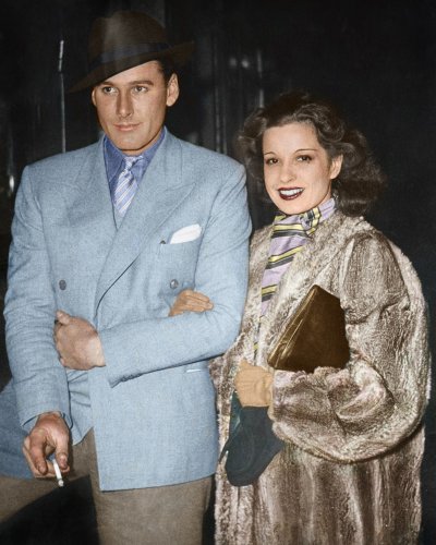 (image for) Errol Flynn - Lili Damita #0018 - COLORIZED
