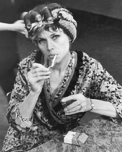 (image for) Honor Blackman #0019