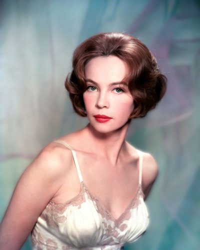 (image for) Leslie Caron #0030 - COLORIZED