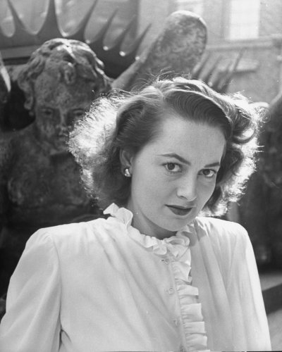 (image for) Olivia deHavilland #0040
