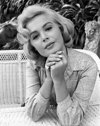 (image for) Sandra Dee #0041