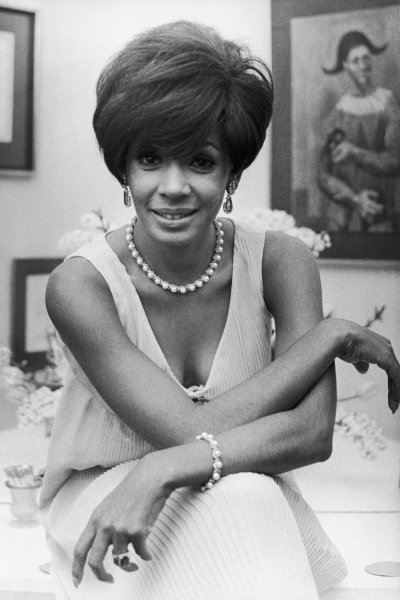 (image for) Shirley Bassey #0198