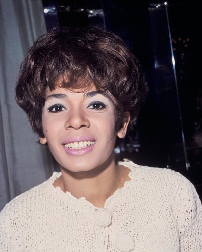 (image for) Shirley Bassey #0200