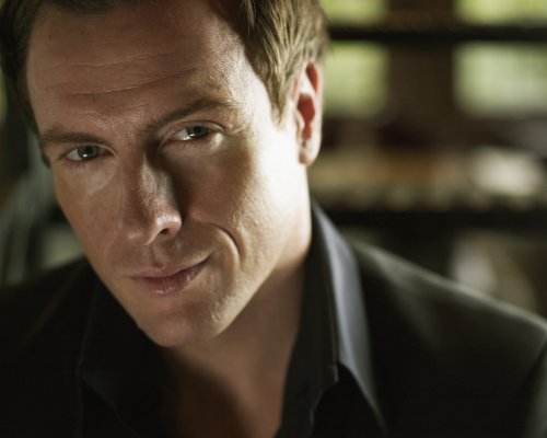 (image for) Toby Stephens #0074