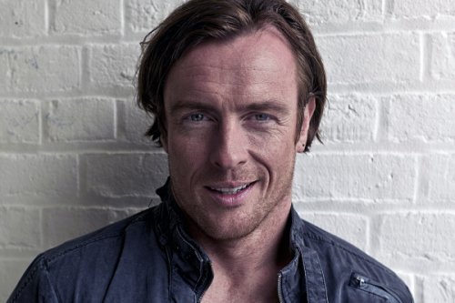(image for) Toby Stephens #0138 - 8x12 inch