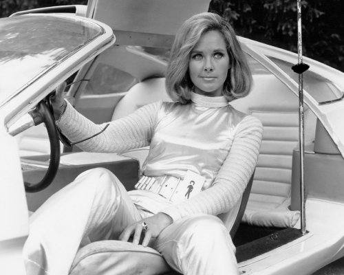 (image for) UFO #0007 - Wanda Ventham
