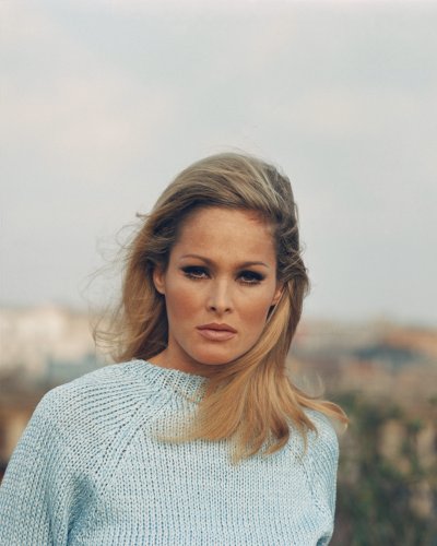 (image for) Ursula Andress #0165