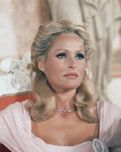 (image for) Ursula Andress #0168