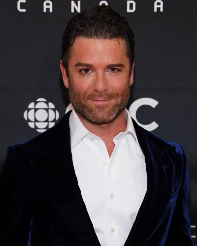 (image for) Yannick Bisson #0070