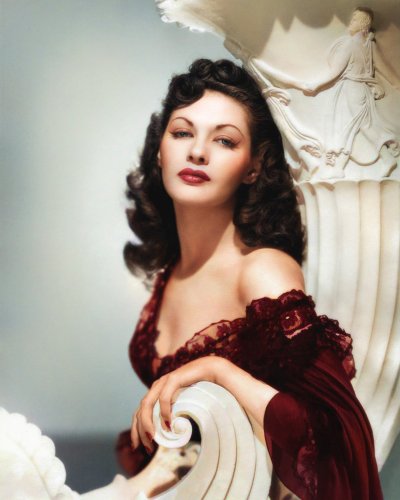 Yvonne de Carlo #0045 - COLORIZED (image for) Yvonne de Carlo #0045 - COLORIZED