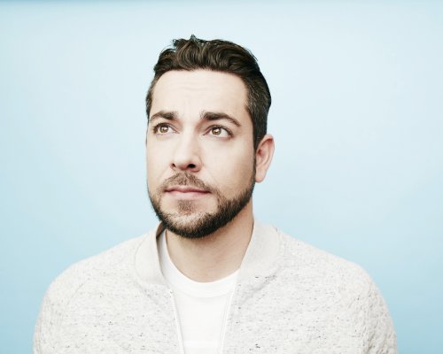 (image for) Zachary Levi #0121